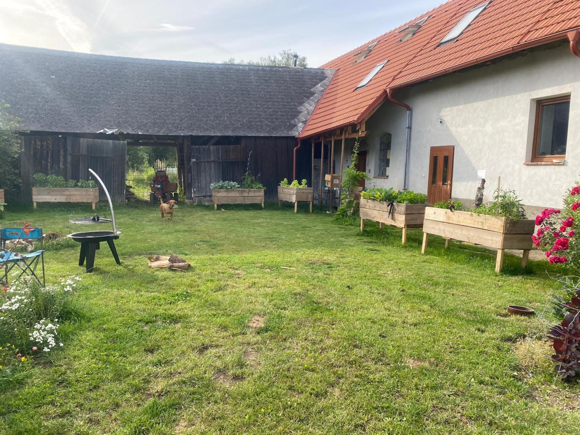 Podkrovni Pro 1-5 Osob Séjour chez l'habitant Knínice